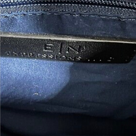 Expressions NYC, Black & Straw Shoulder Bag - Picture 5 of 6